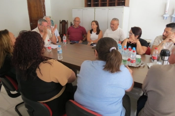 REUNIÃO NA CÂMARA MUNICIPAL DISCUTE AVANÇOS E DESAFIOS DA SAÚDE PÚBLICA DO MUNICÍPIO