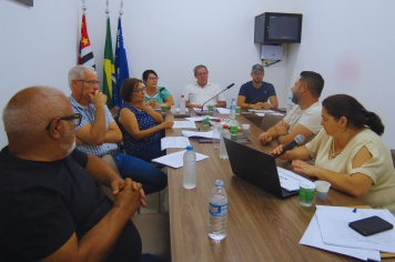 A CÂMARA MUNICIPAL ACOMPANHA A PRESTAÇÃO DE CONTAS DA SAÚDE REFERENTE AO 2º QUADRIMESTRE 