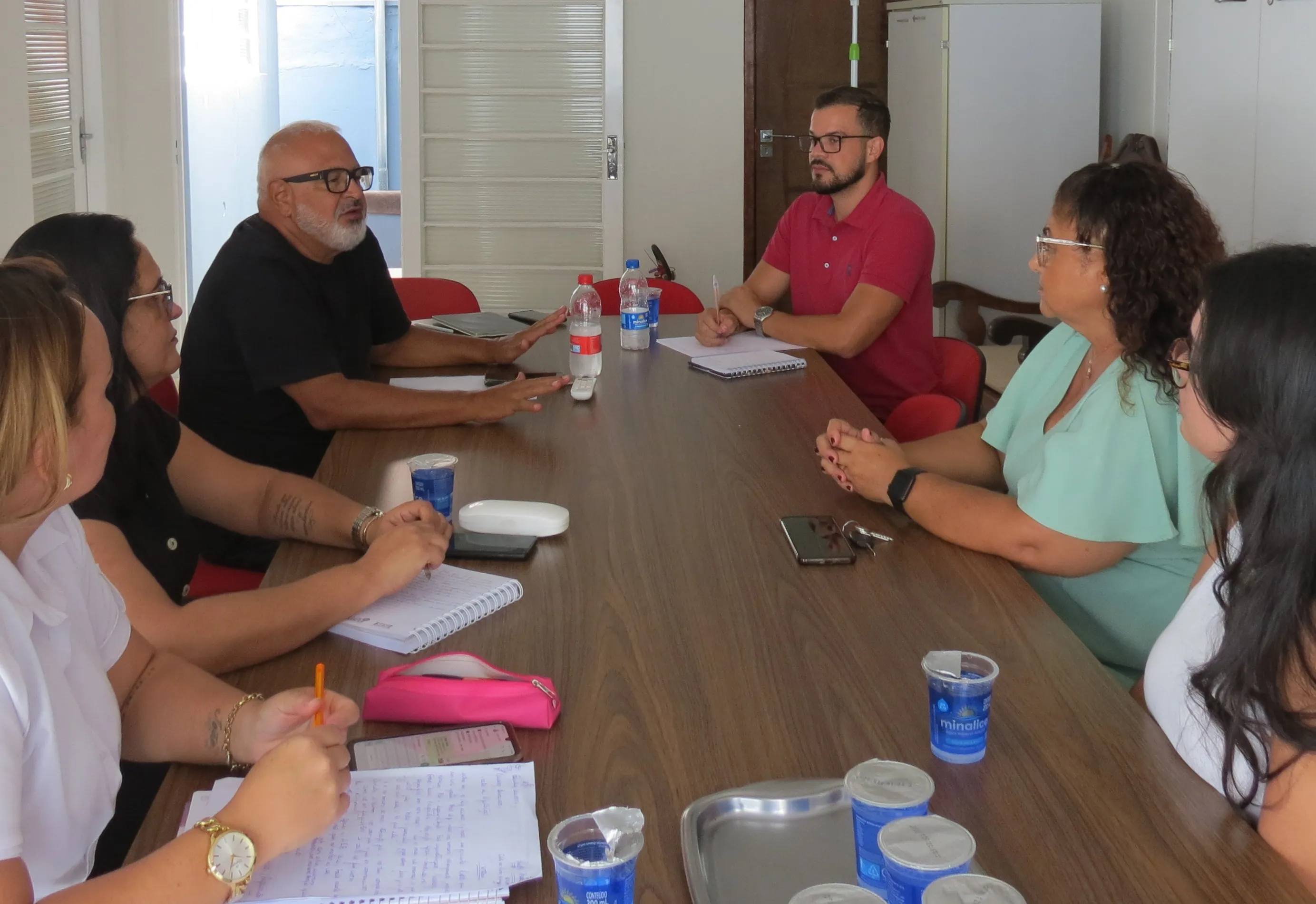 COMISSÃO DE EDUCAÇÃO DEBATE REORGANIZAÇÃO DA EQUIPE MULTIDISCIPLINAR NA CÂMARA MUNICIPAL