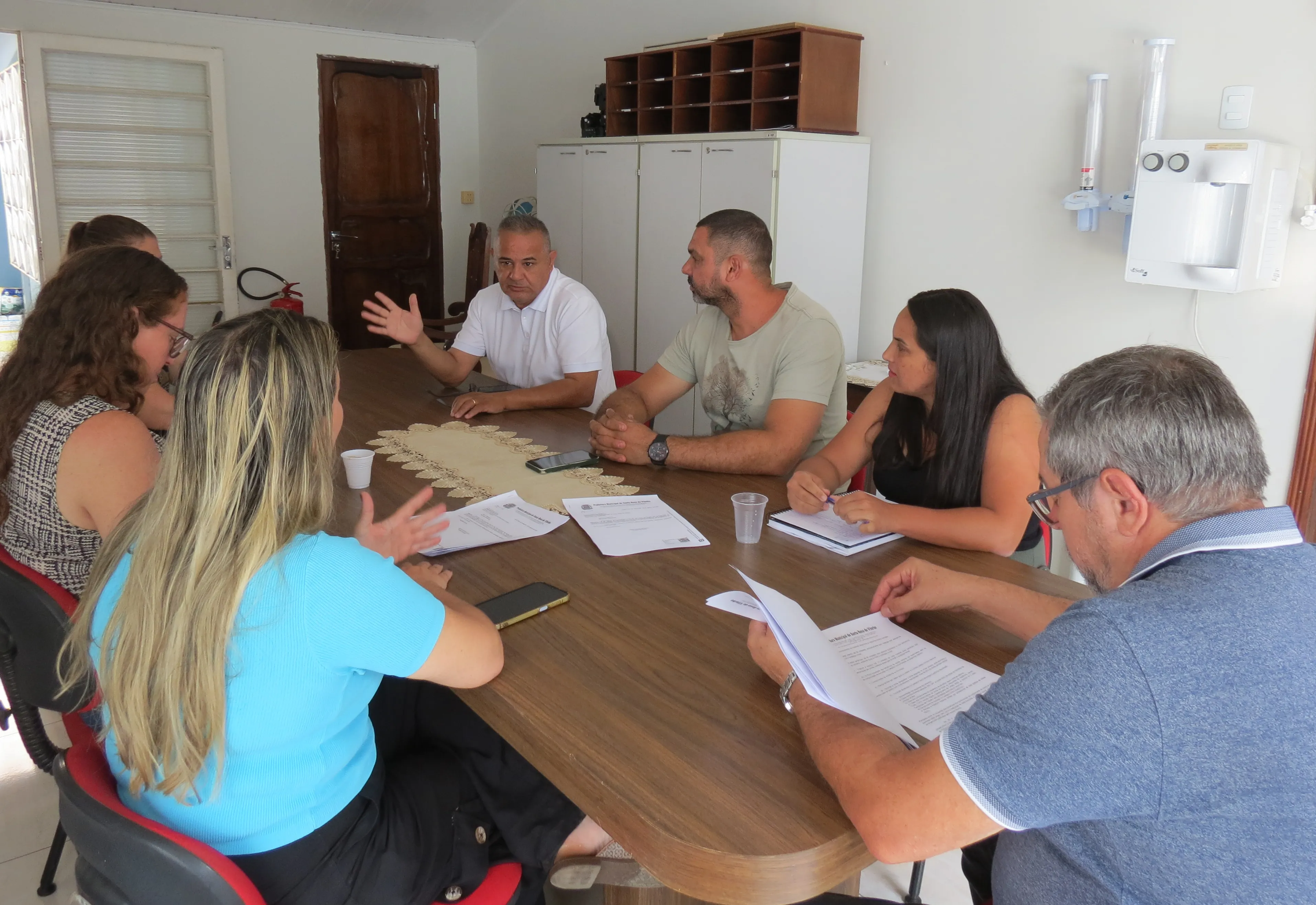 REUNIÃO SOBRE A ADEQUAÇÃO DO CADASTRO ÚNICO MUNICIPAL