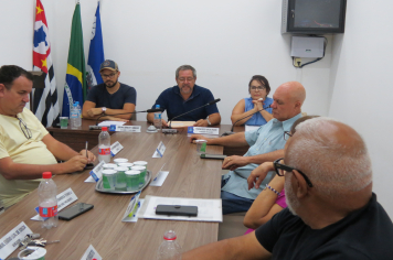 REUNIÃO SOBRE O PROJETO DE LEI COMPLEMENTAR Nº 10/25
